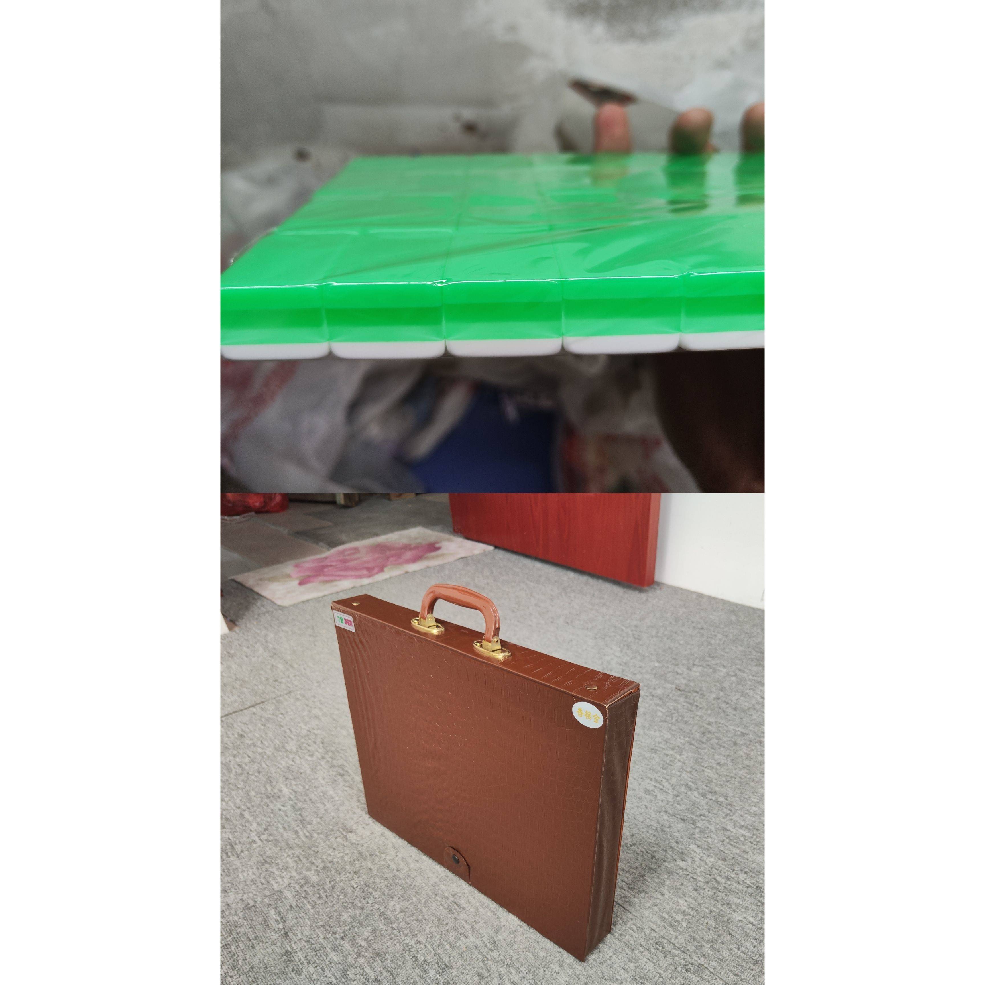 B14-5 (#32) 3-STOREY GREEN WHITE + LEATHER BOX